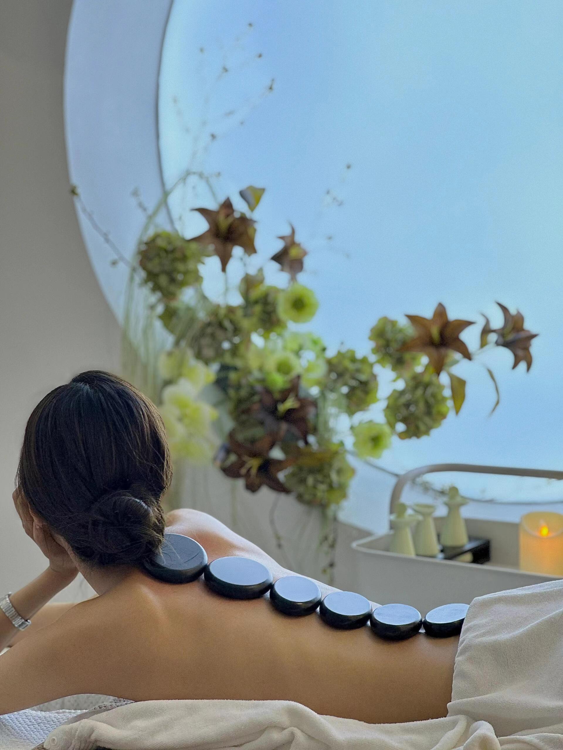 Full body massage with hot stones